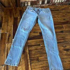 Levi's Women's Light Blue Skinny Jeans